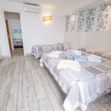 Hotel Capitol Gatteo a Mare Ngoại thất bức ảnh