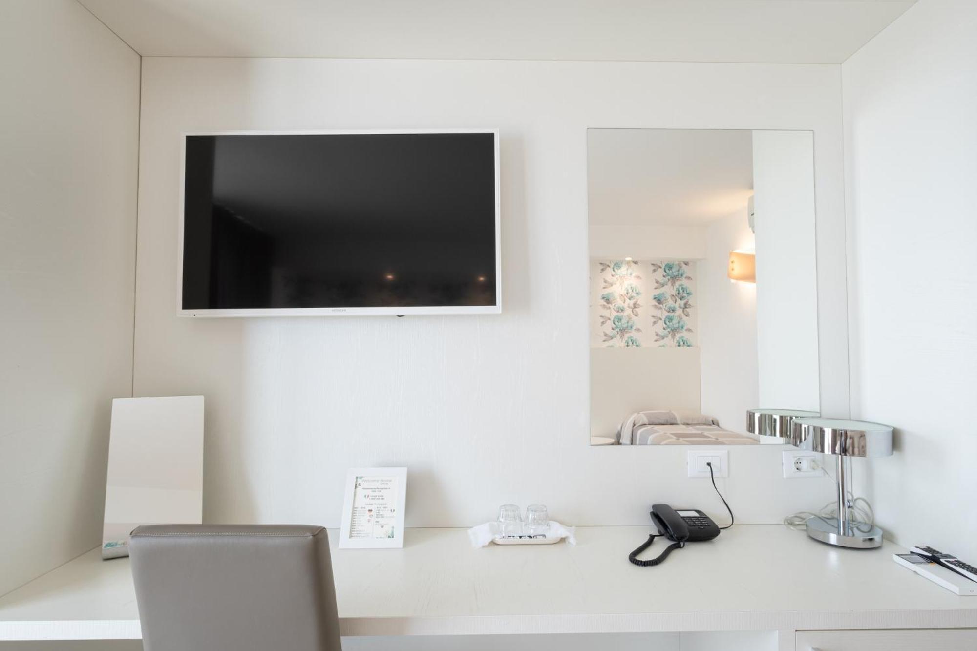 Hotel Capitol Gatteo a Mare Ngoại thất bức ảnh