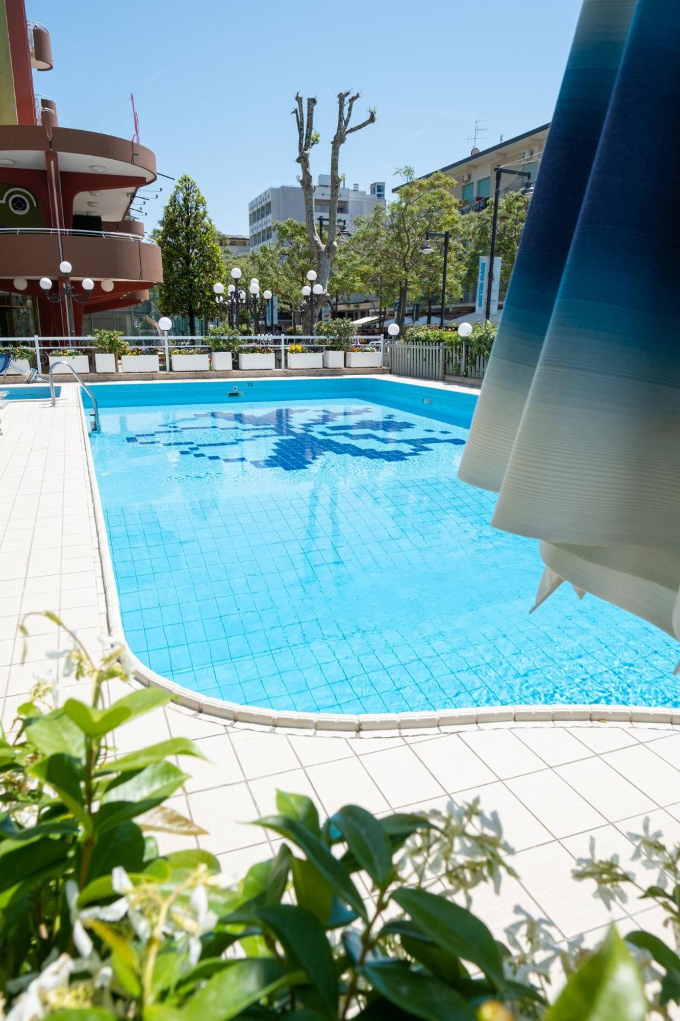 Hotel Capitol Gatteo a Mare Ngoại thất bức ảnh