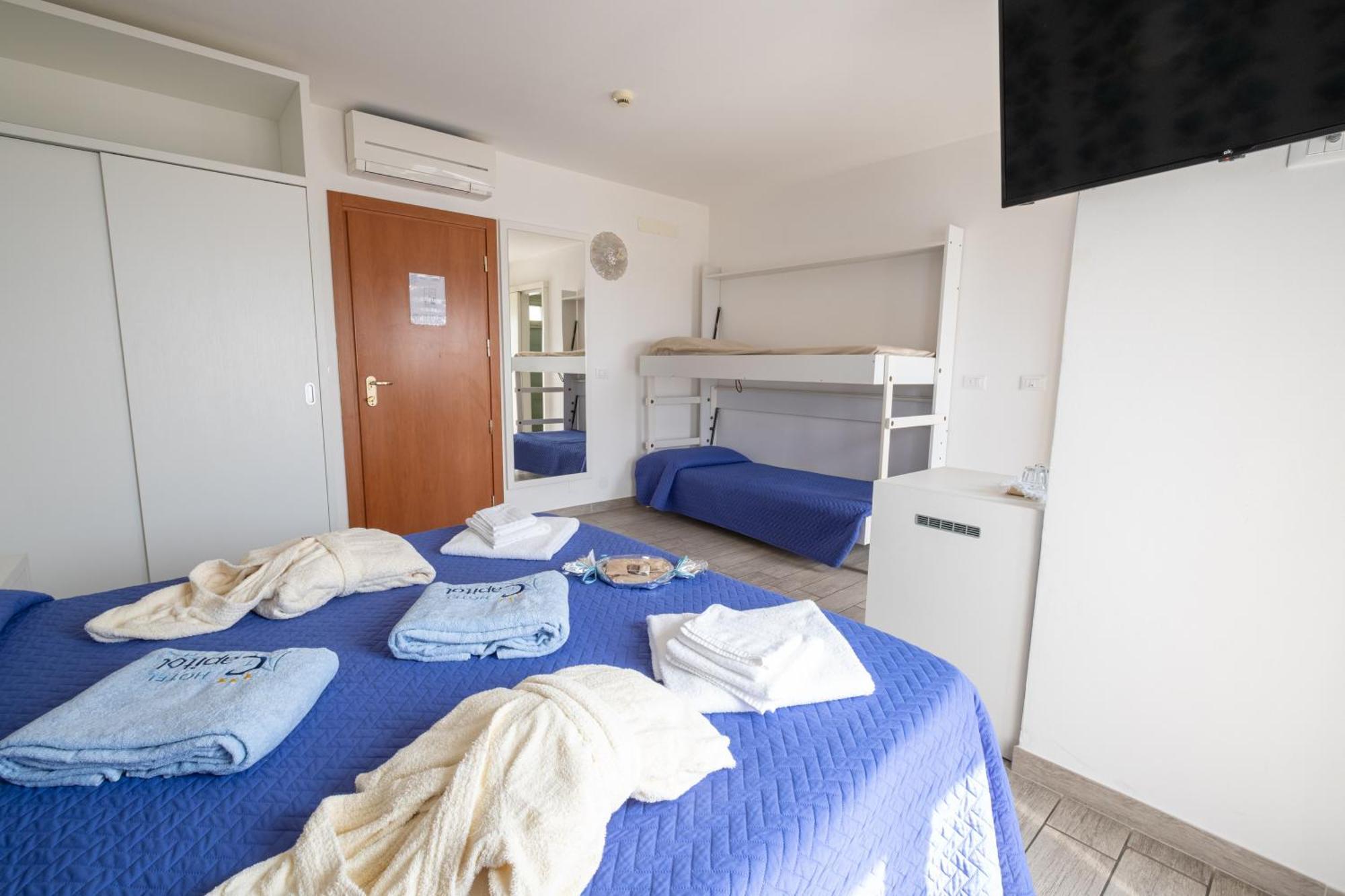 Hotel Capitol Gatteo a Mare Ngoại thất bức ảnh